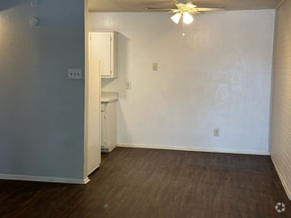 Building Photo - 1535 Conner Dr