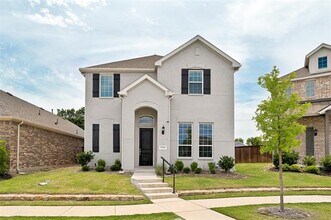 Building Photo - 2726 Geranium Ln