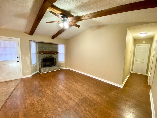 Foto del edificio - Darling Ranch Home with Convenient Locatio...