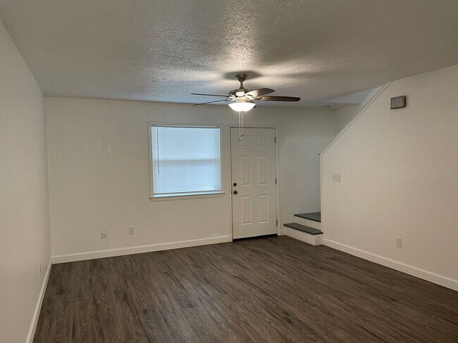 Foto del edificio - 2708 E 17th St