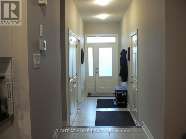 Building Photo - 110 Hickstead Way