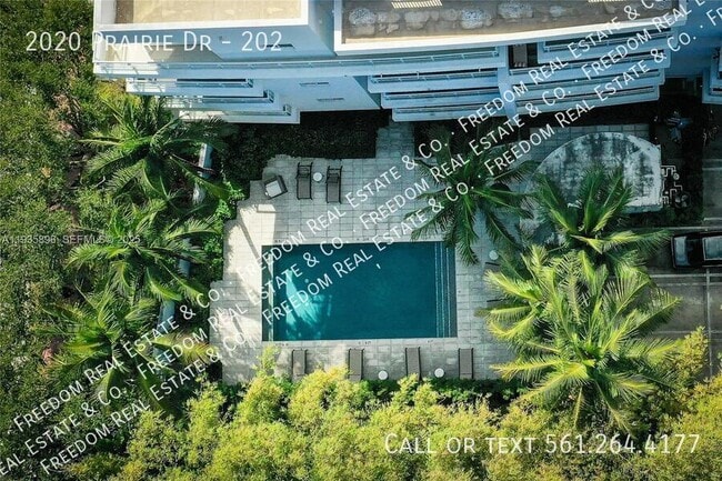 Building Photo - 2020 Prairie Ave