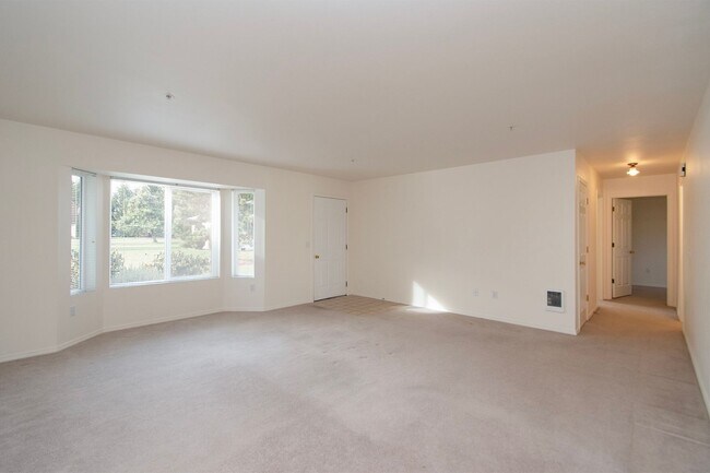 Foto del edificio - Nice Duplex for Lease