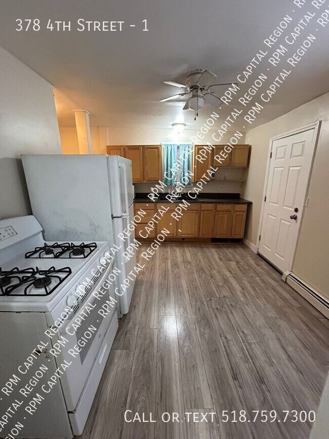 Foto del edificio - 378 4th St