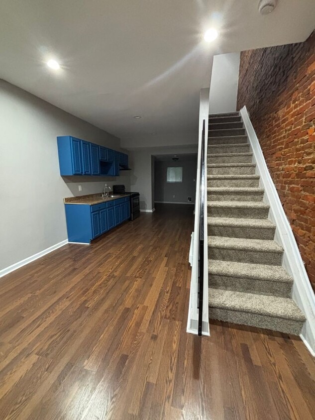 Primary Photo - Beautiful renovated house in North Philade...