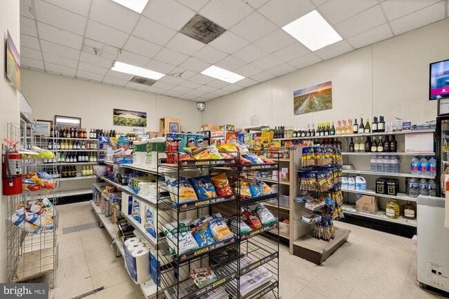 Building Photo - 4515 Willard Ave