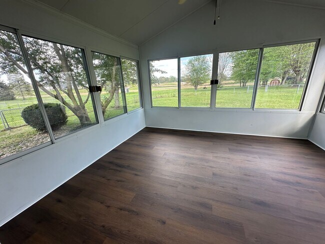 Foto del edificio - 3 Bedroom. 2 Bath