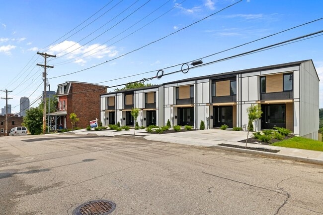 Building Photo - 2123 Rose St