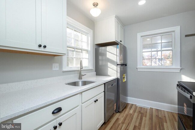 Foto del edificio - 312 N Highland St