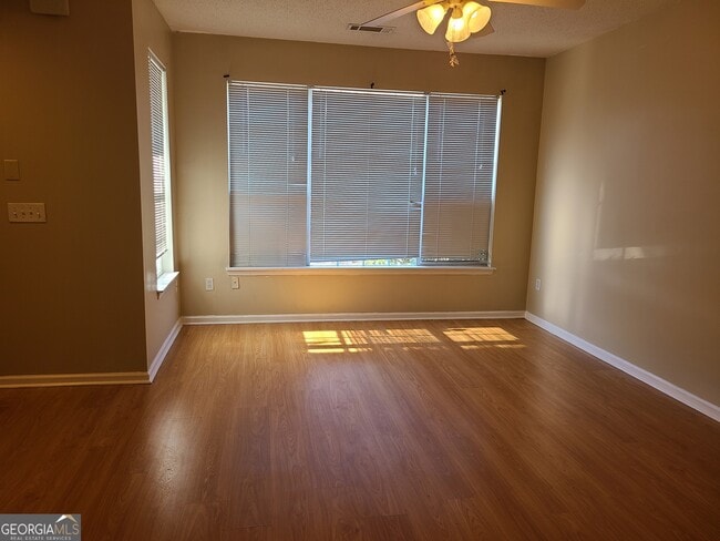 Building Photo - 6702 Teresa Ln