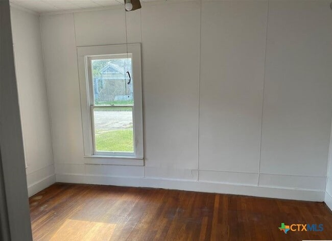 Building Photo - 815 S 33rd St