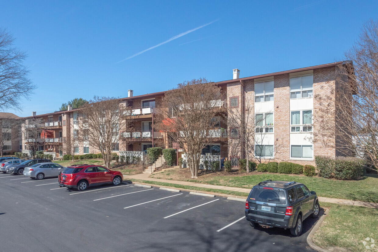 Primary Photo - Park Terrace Condominium