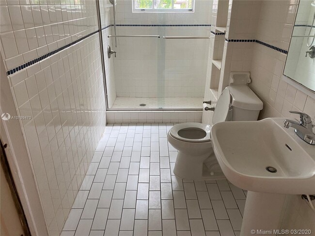 Building Photo - 7534 SW 64th St