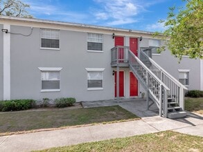Building Photo - 107 Karde Ln