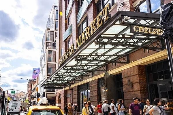 Foto del edificio - 305 W 18th St