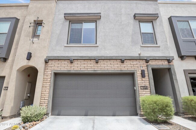 Building Photo - 7358 E Casitas Del Rio Dr