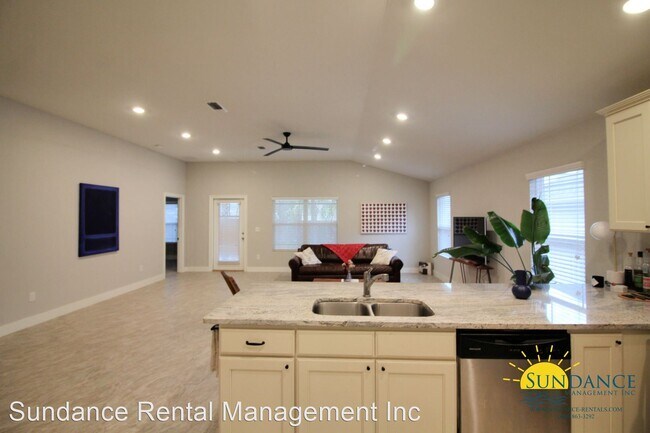 Building Photo - 3 br, 2 bath House - 2107 Nina Street