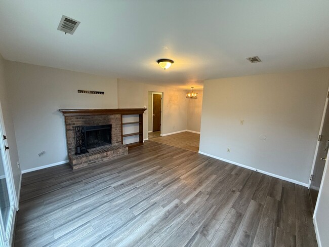 Building Photo - Duplex For Rent By Capital Property Manage...