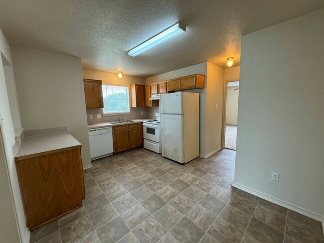 Building Photo - 1602 Aztec Trce