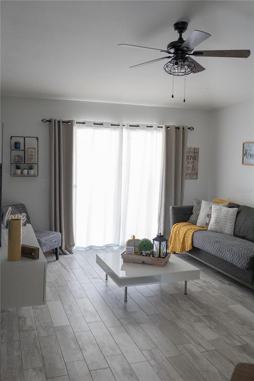 Foto del edificio - 3256 Helmel Ct