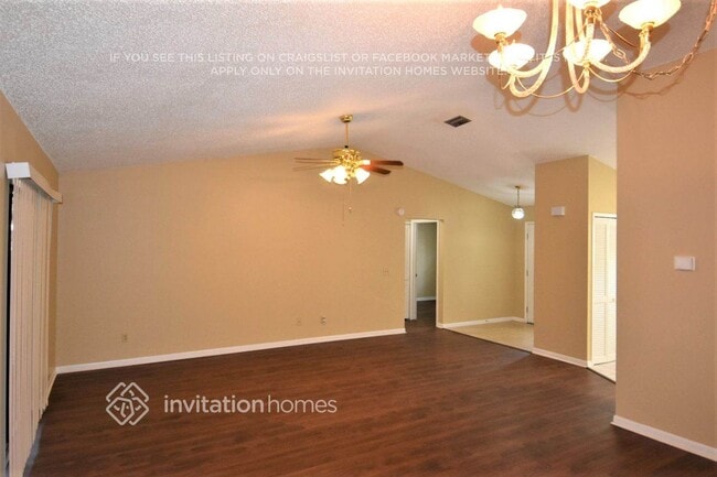 Foto del edificio - 6524 Seafairer Dr