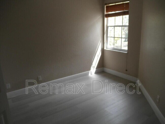 Photo - 847 Summit Lake Dr Townhome