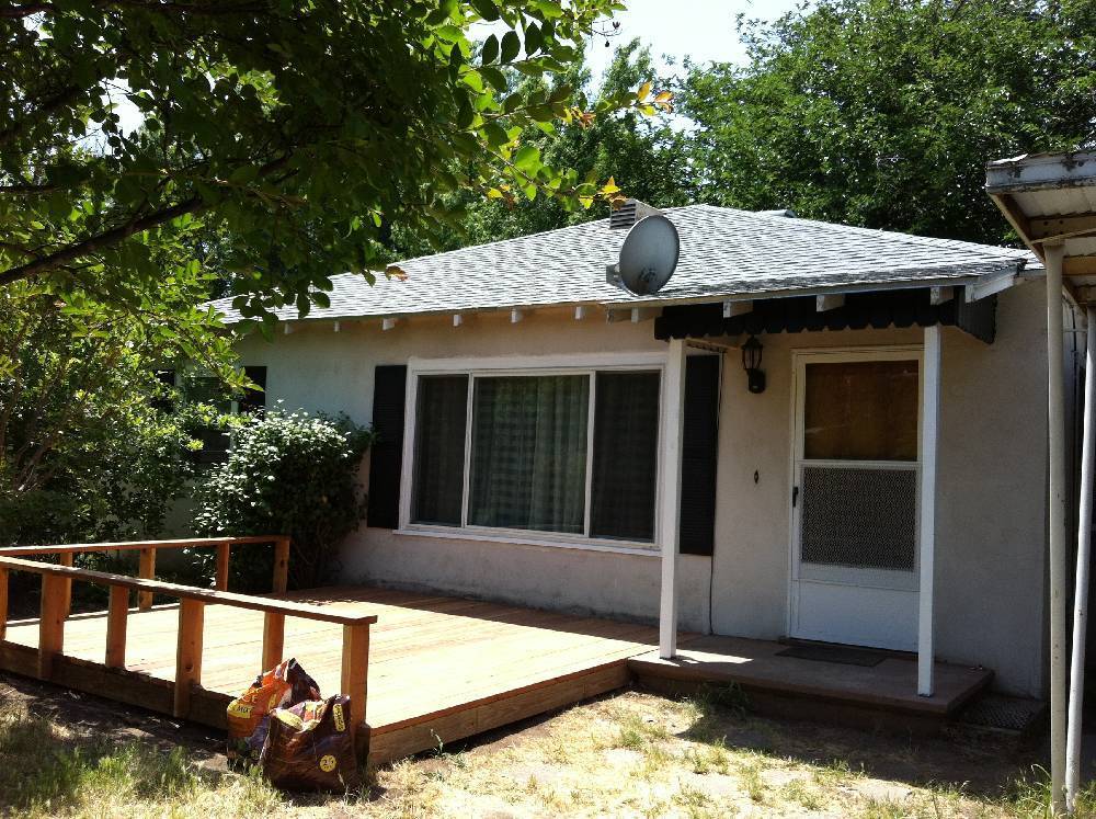 Primary Photo - 2119 Zuni Ave