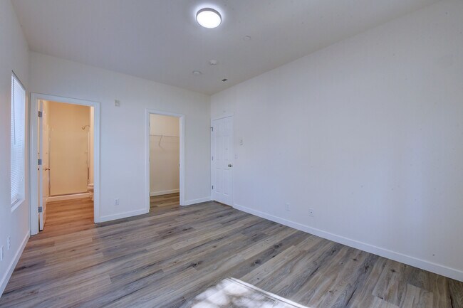 Foto del edificio - 1117 7th St