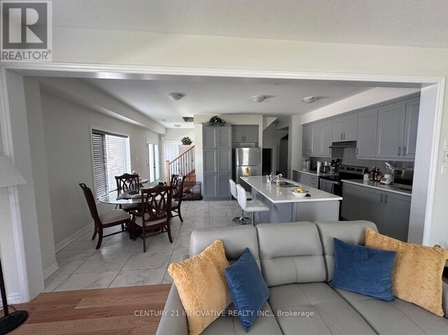 Building Photo - 17 Gilham Wy