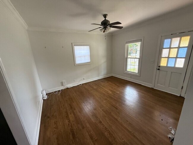 Foto del edificio - Adorable East Nashville Cottage just a hal...