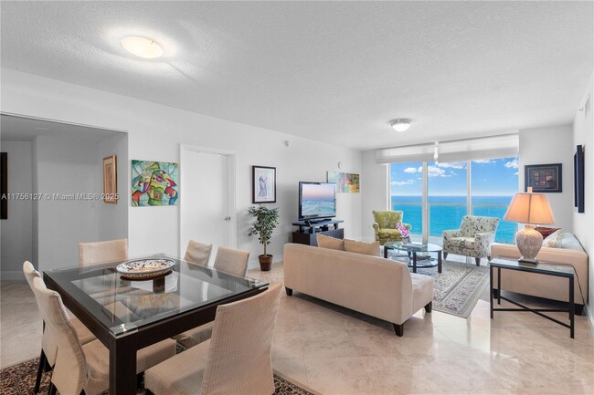 Foto del edificio - 16699 Collins Ave
