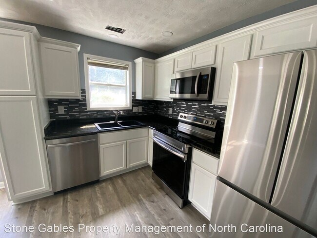 Building Photo - 3 br, 2 bath House - 1004-4 Brookhollow Dr