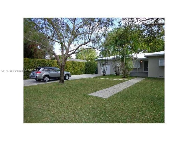 Building Photo - 7911 SW 55th Ave