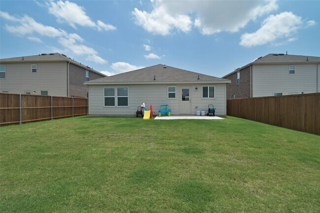 Foto del edificio - 1205 Waggoner Dr