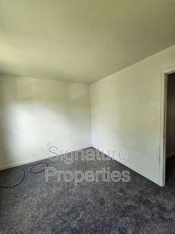 Building Photo - 506 N 24th St