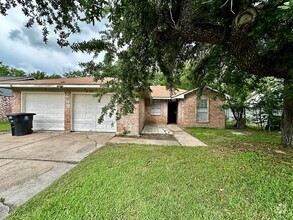 Building Photo - 11802 Murr Way
