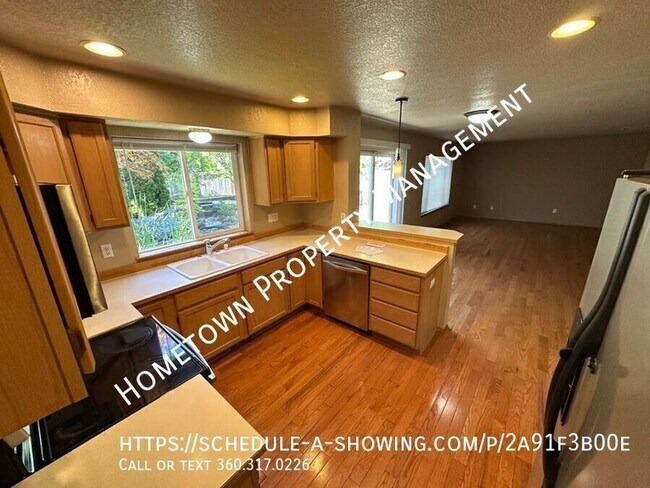 Building Photo - 5463 Komachin Loop SE