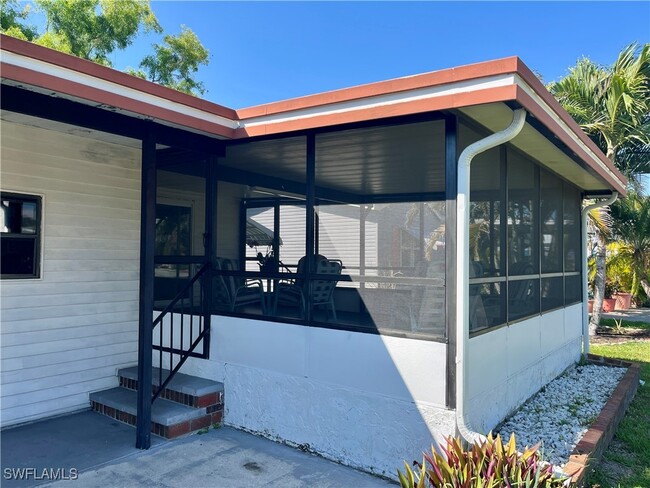 Building Photo - 10251 Wales Loop