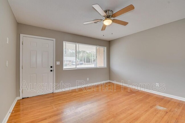 Building Photo - 3123 Tate Rd