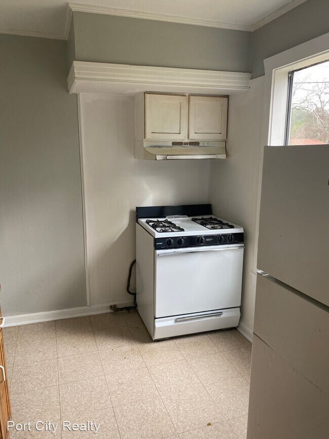 Building Photo - 2 br, 1 bath House - 2602 Trichel St.