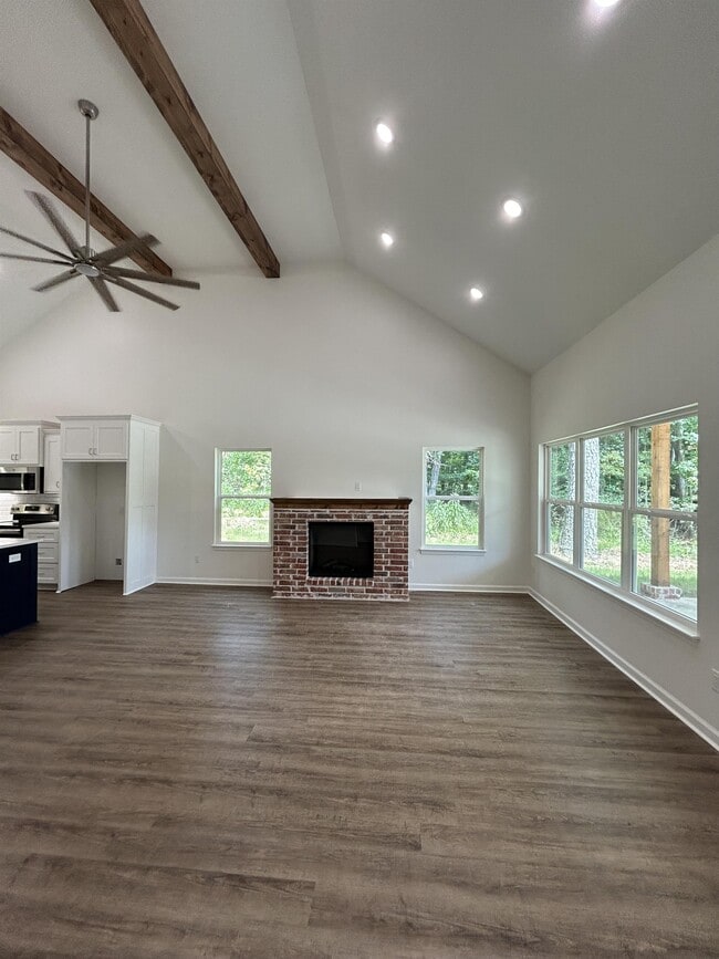 Building Photo - 226 Scenic Dr