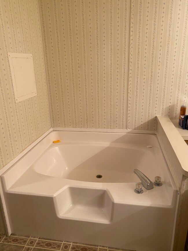 Foto del edificio - 100 Easy St