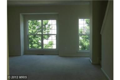Foto del edificio - 2269 Forsythia Dr