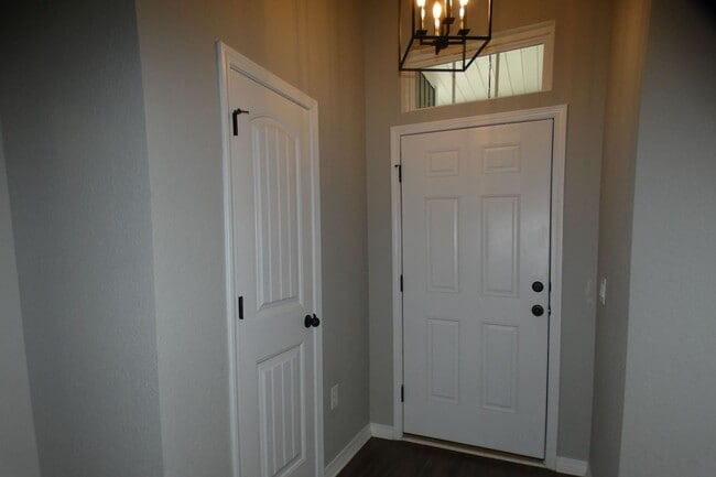 Building Photo - 3-Bedroom Home - The Woodlands