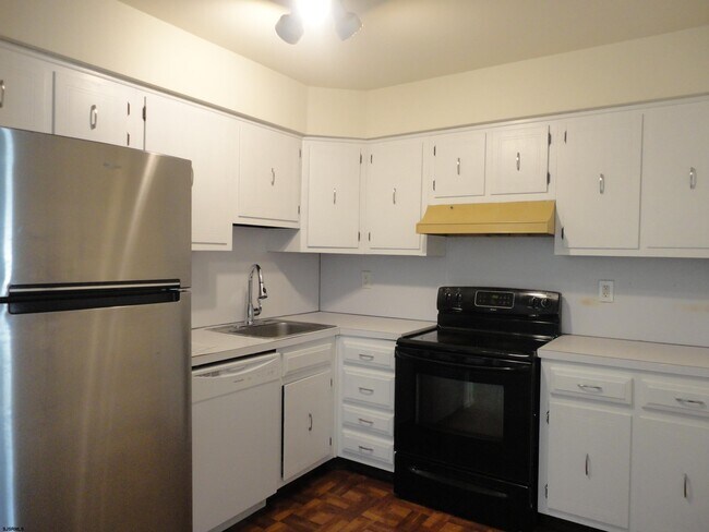 Foto del edificio - 2461 Arbor Ct