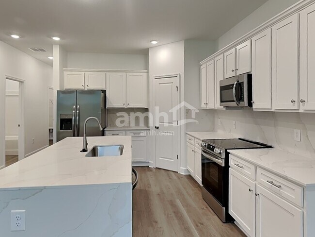 Foto del edificio - 16648 Cheyanne Ct