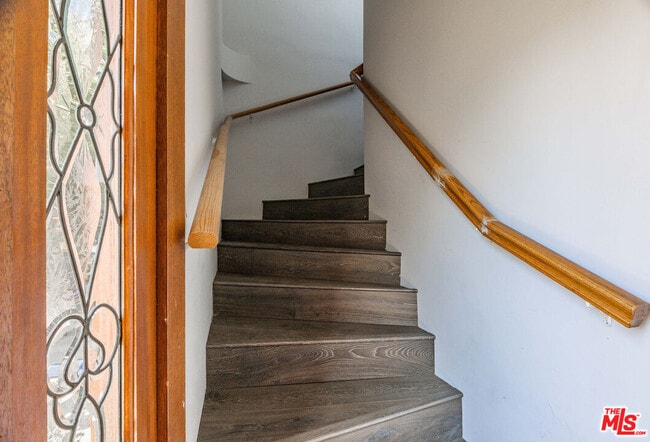 Building Photo - 1112 Ocean Park Blvd