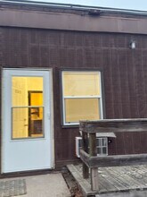 Building Photo - 838 S Concord St