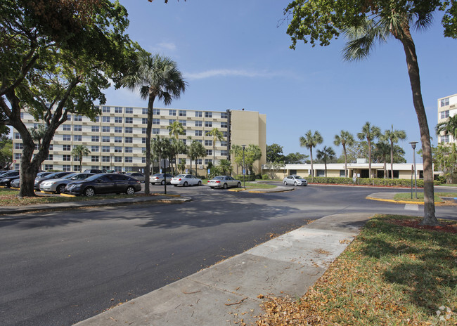 Foto del edificio - St. Andrews Towers 62+ community