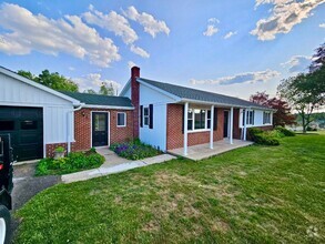 Building Photo - 1270 Ridge Rd